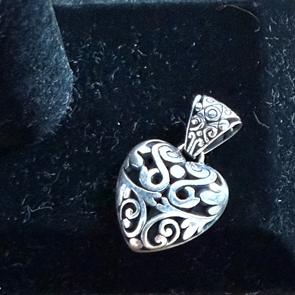 925 Sterling Silver Balinese Filigree Heart Pendant